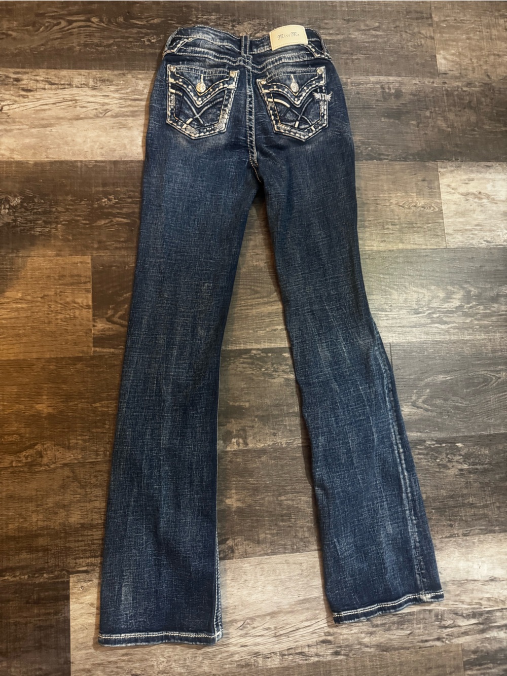 NWOT Miss Me sz 24 dark Blue Embroidered Back Pocket Jeans
